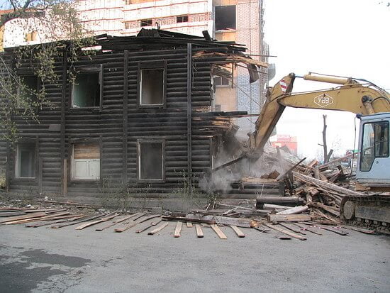 How a storage on the give up of a ramshackle constructing become converted into tiny residence