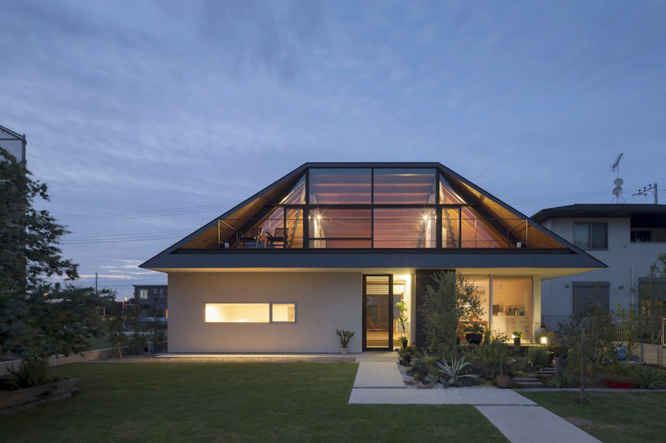 Benefits of Installing a Glass Roof